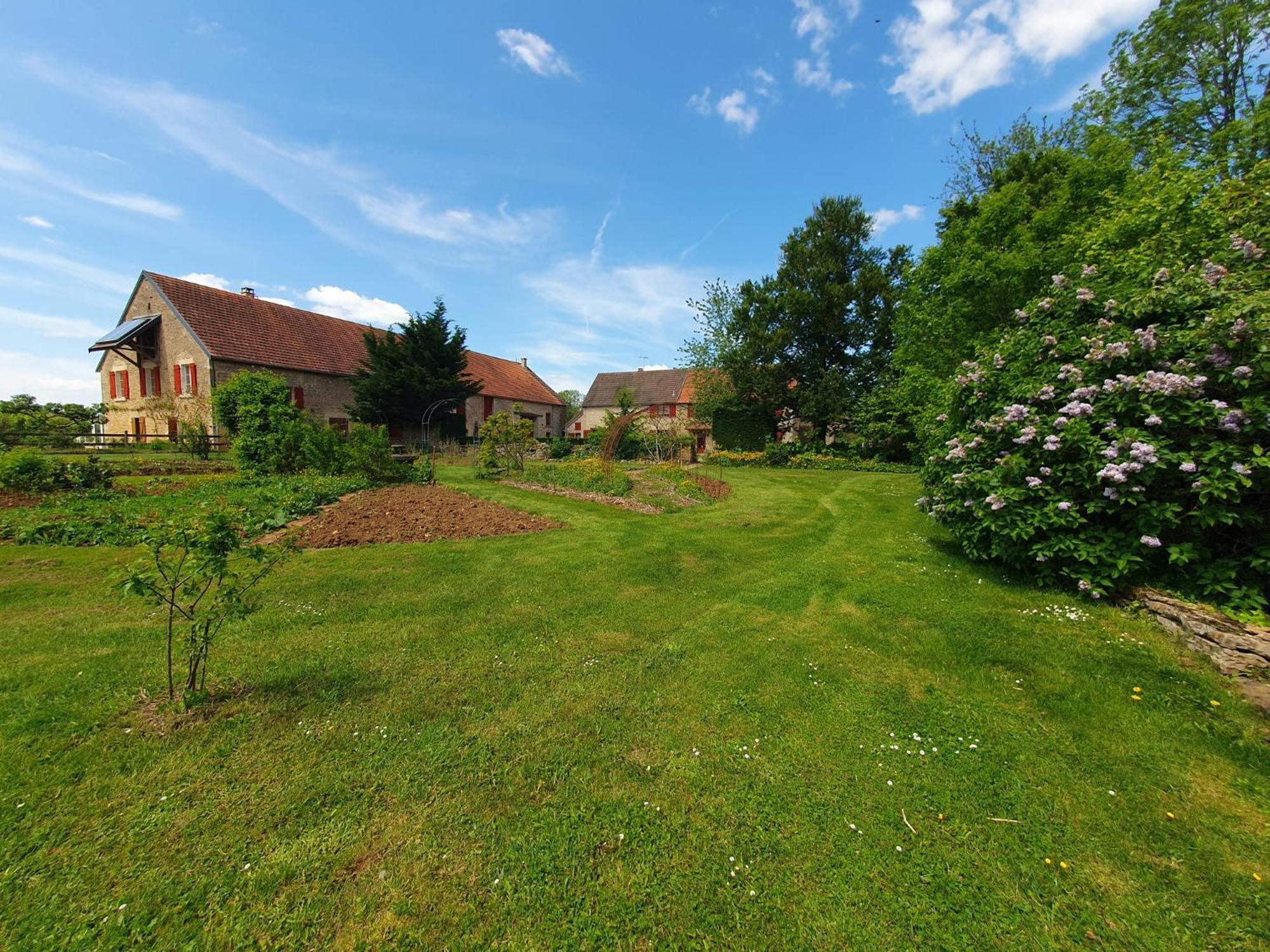 Jardin Des Sens, La Rente D'Eguilly Bed & Breakfast Exterior foto
