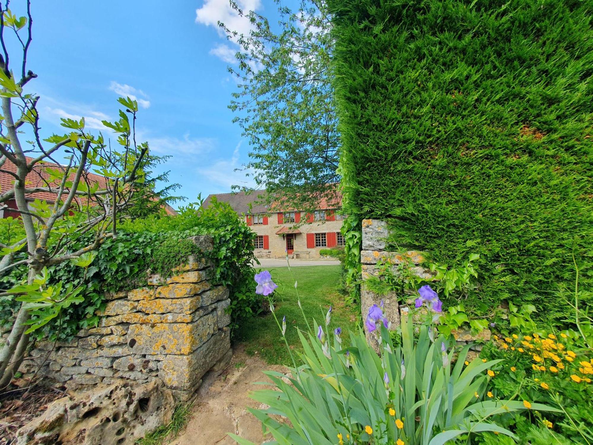 Jardin Des Sens, La Rente D'Eguilly Bed & Breakfast Exterior foto