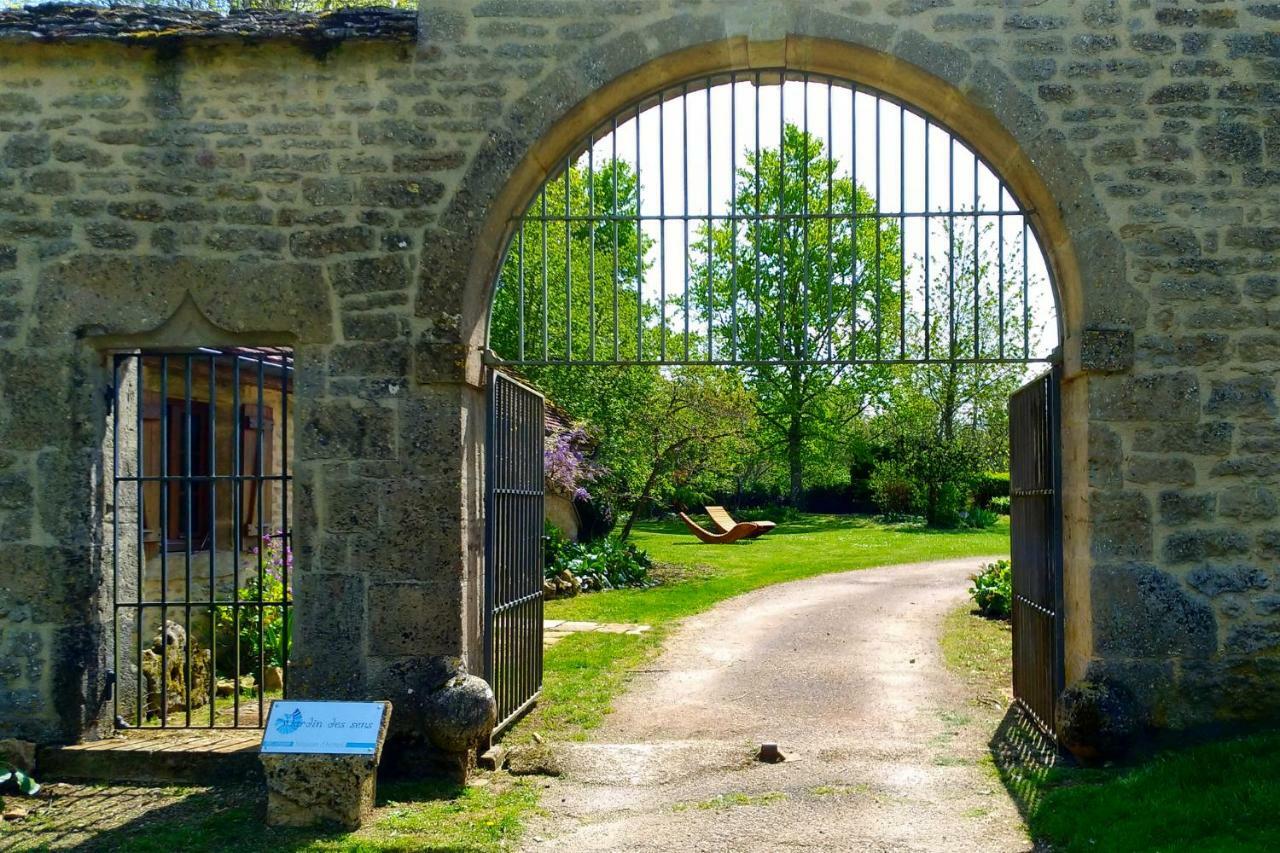 Jardin Des Sens, La Rente D'Eguilly Bed & Breakfast Exterior foto